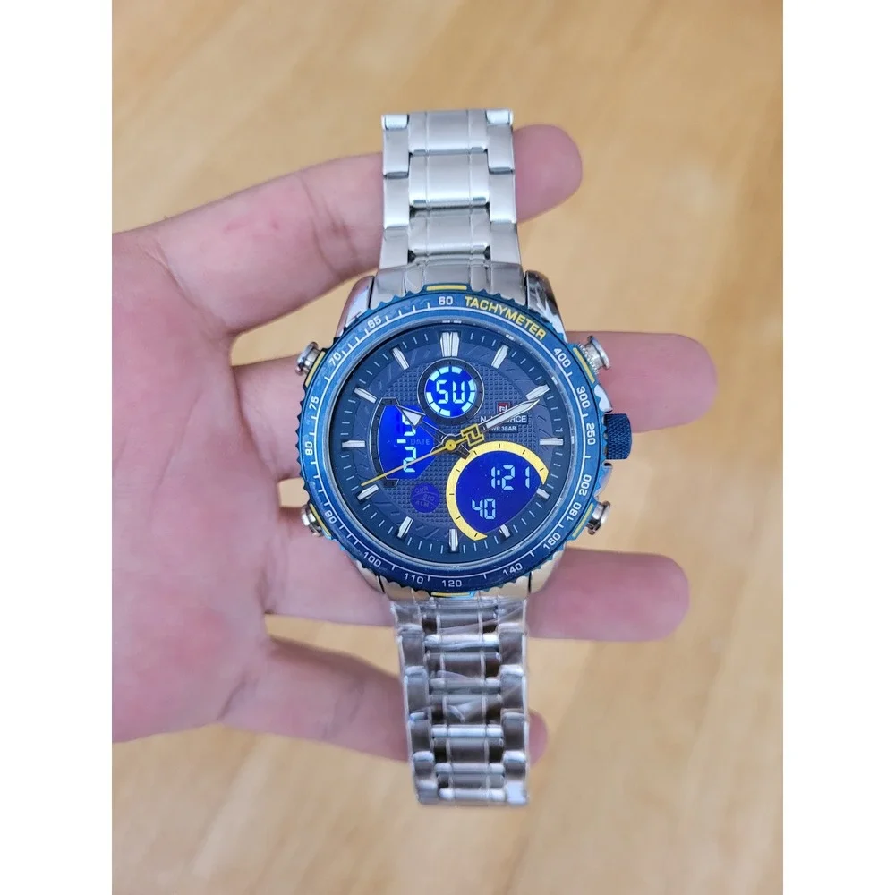 Naviforce dual display